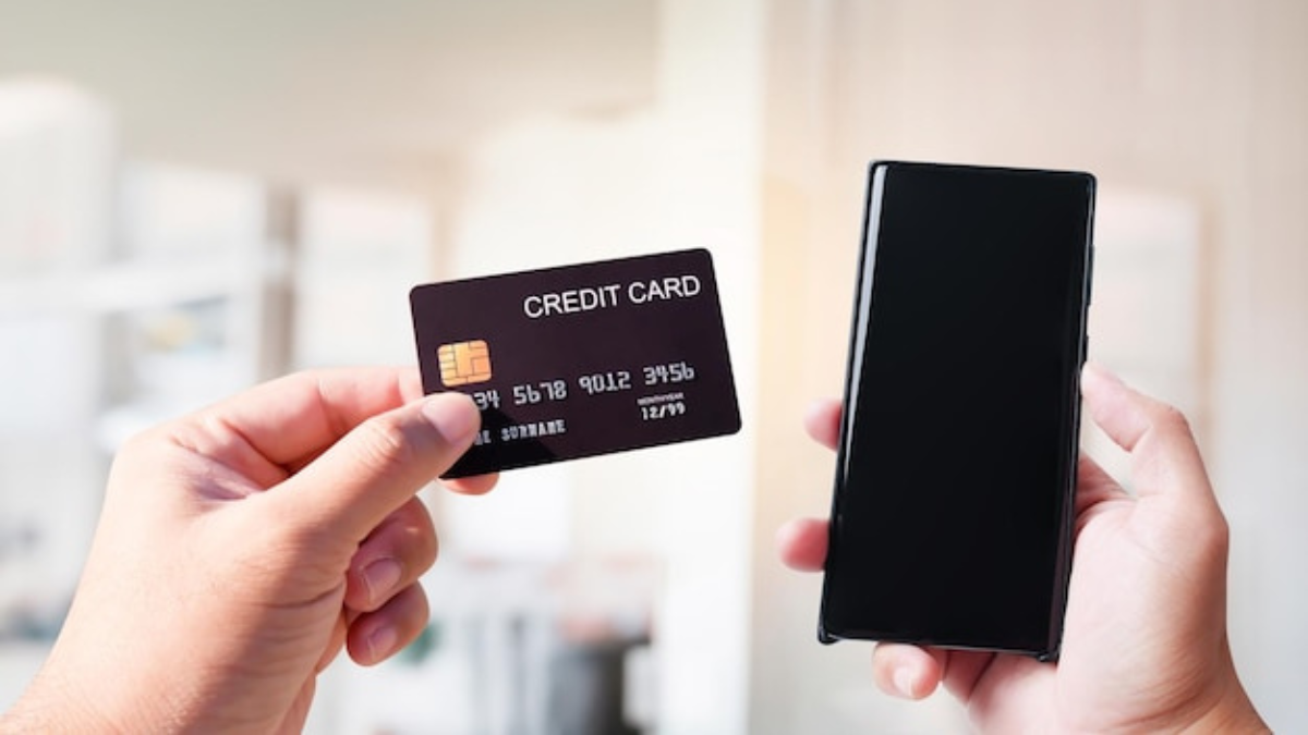 how does credit card interest works?